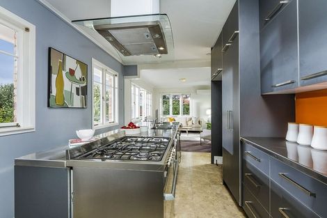 Photo of property in 78a Lake Road, Narrow Neck, Auckland, 0624