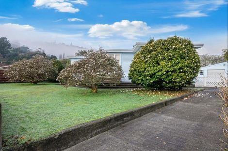 Photo of property in 4 Milton Street, Stokes Valley, Lower Hutt, 5019