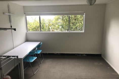 Photo of property in 70 Allington Road, Karori, Wellington, 6012