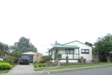 Photo of property in 9 Mount Marua Drive, Timberlea, Upper Hutt, 5018