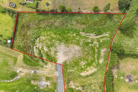 Photo of property in 10 Willow Lane, Acacia Bay, 3385