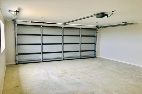 Photo of property in 61 Kirikiri Drive, Papakura, 2110