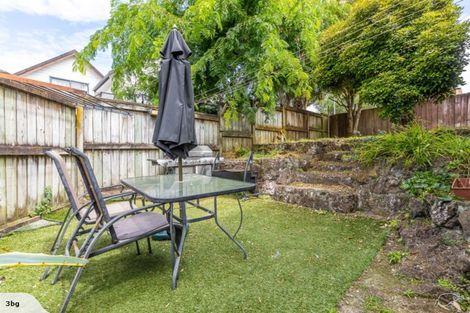 Photo of property in 31 Wallath Road, Onehunga, Auckland, 1061