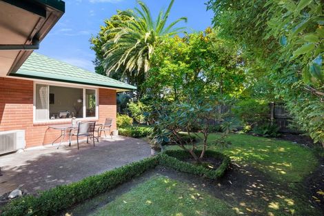 Photo of property in 105a Somerfield Street, Somerfield, Christchurch, 8024