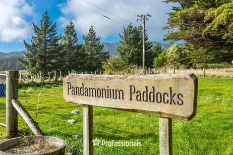 Photo of property in 1712 State Highway 2, Kaitoke, Upper Hutt, 5018