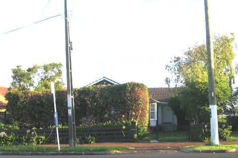 Photo of property in 2/122 Saint Johns Road, Saint Johns, Auckland, 1072