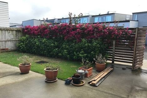 Photo of property in 15 Arion Road, Takanini, 2112