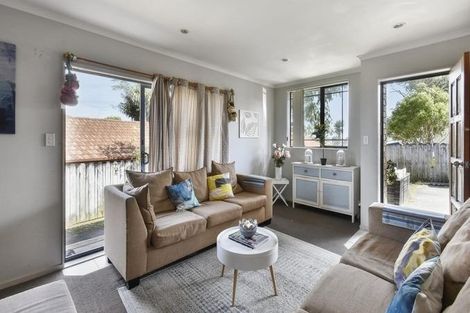 Photo of property in 9 Nykki Place, Papakura, 2110