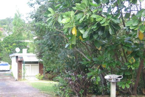 Photo of property in 8 Wyoming Avenue, Murrays Bay, Auckland, 0630