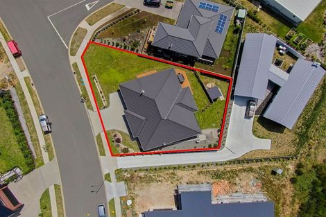 Photo of property in 45 Botanical Heights Drive, Waipahihi, Taupo, 3330