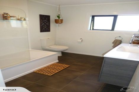 Photo of property in 40 Waianiwa Place, Tokoroa, 3420