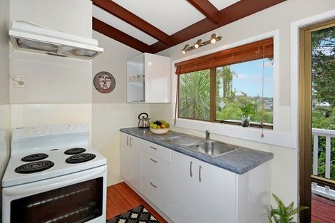 Photo of property in 1/81 Fairclough Road, Beach Haven, Auckland, 0626