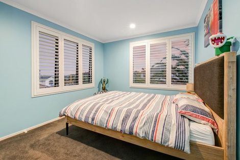 Photo of property in 6 Coral Court, Gulf Harbour, Whangaparaoa, 0930