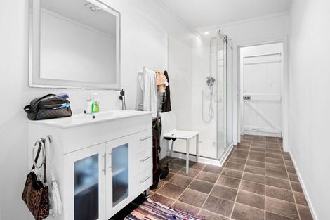 Photo of property in 15 Wellington Street, Hamilton East, Hamilton, 3216