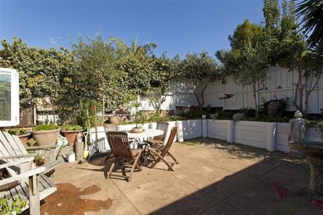 Photo of property in 17 Owens Road, Devonport, Auckland, 0624