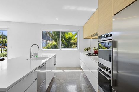 Photo of property in 75 Links Drive, Waiwhakaiho, New Plymouth, 4312