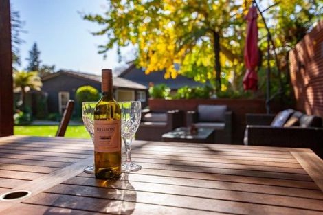 Photo of property in 19 Oregon Drive, Rainbow Point, Taupo, 3330