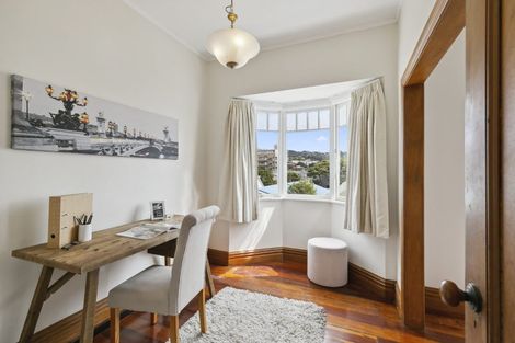 Photo of property in 8 Moir Street, Mount Victoria, Wellington, 6011