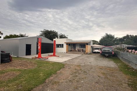Photo of property in 22 Charles Street, Takapau, 4203