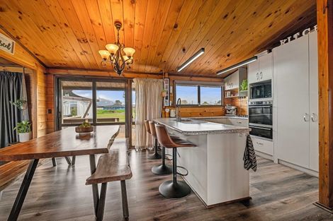 Photo of property in 11 Warwick Road, Stratford, 4332