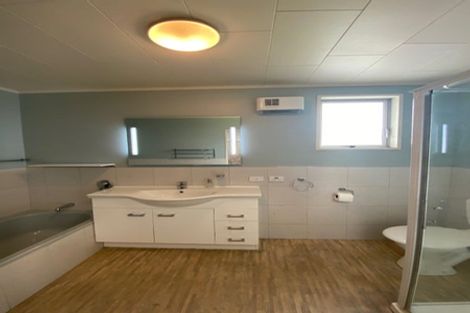 Photo of property in 3 Coleraine Street, Cromwell, 9310