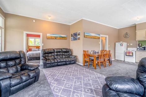 Photo of property in 68 York Road, Riversdale, 9776