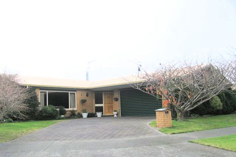 Photo of property in 14 Webb Place, Taradale, Napier, 4112