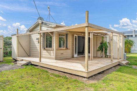 Photo of property in 8 Kopipi Crescent, Ngunguru, Whangarei, 0173
