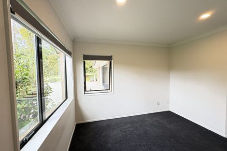 Photo of property in 30 Foster Road, Kumeu, 0891