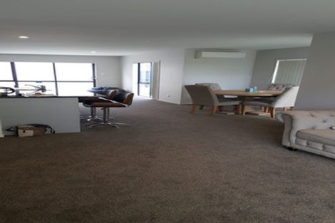 Photo of property in 2/33 Treestump Road, Takanini, 2112