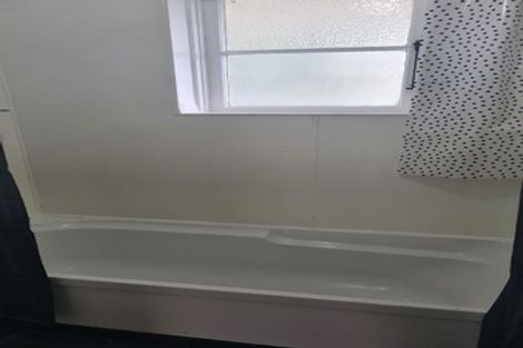 Photo of property in 30 Johnston Street, Featherston, 5710