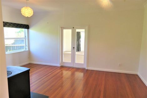 Photo of property in 18 Anderson Road, Taradale, Napier, 4112