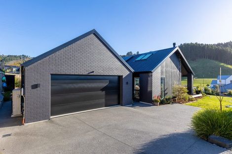 Photo of property in 14 Carex Rise, Cracroft, Christchurch, 8022