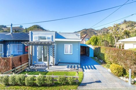 Photo of property in 370a Hardy Street, Nelson, 7010