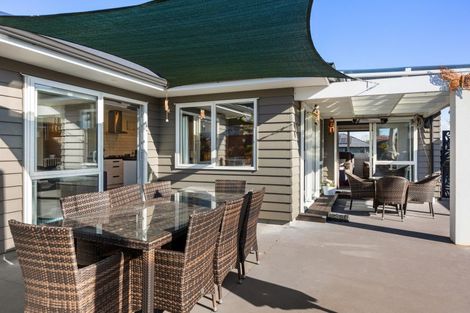 Photo of property in 22 Dreaver Drive, Waitara, 4320