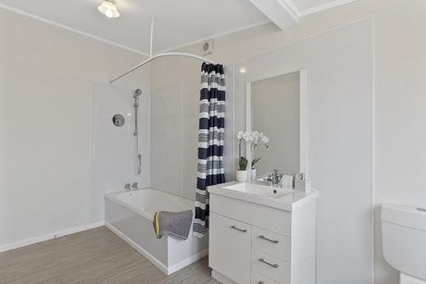 Photo of property in 22 Eynon Road, Morrinsville, 3300