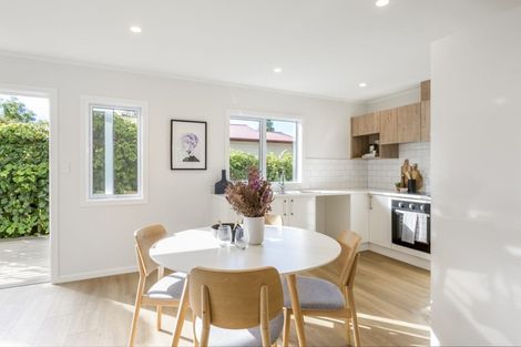 Photo of property in 2/13 Oregon Avenue, Avondale, Auckland, 1026