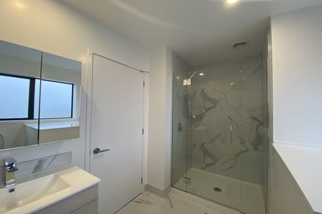 Photo of property in 1/2 Hood Street, Mount Victoria, Wellington, 6011