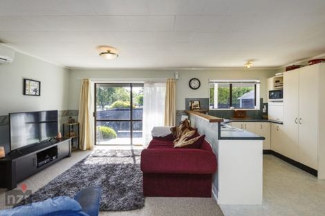 Photo of property in 6 Apollo Parade, Milson, Palmerston North, 4414