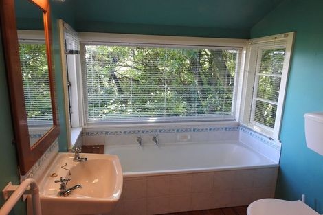 Photo of property in 44 Rothsay Road, Ngaio, Wellington, 6035