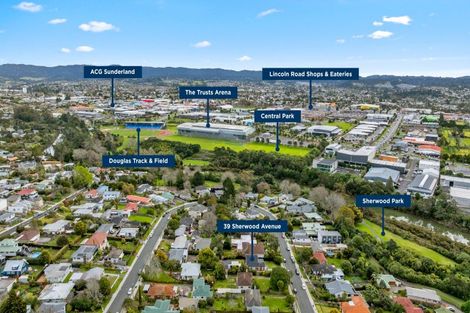 Photo of property in 39 Sherwood Avenue, Te Atatu South, Auckland, 0610