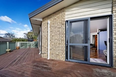 Photo of property in 3a Summerland Drive, Henderson, Auckland, 0612
