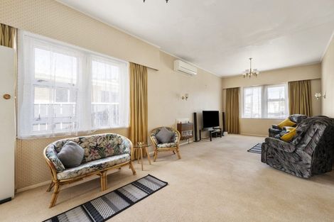 Photo of property in 77 Rotherham Terrace, Miramar, Wellington, 6022