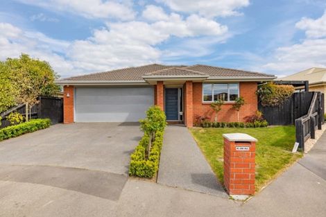 Photo of property in 31a Mataroa Place, Parklands, Christchurch, 8083