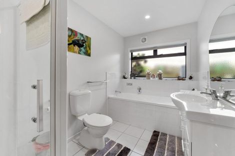 Photo of property in 8 Bowsprit Way, Whitby, Porirua, 5024