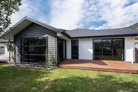 Photo of property in 70 Sanctuary Drive, Stoke, Nelson, 7011