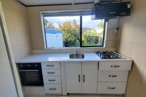 Photo of property in 15 Hedge Row, Sunnyhills, Auckland, 2010