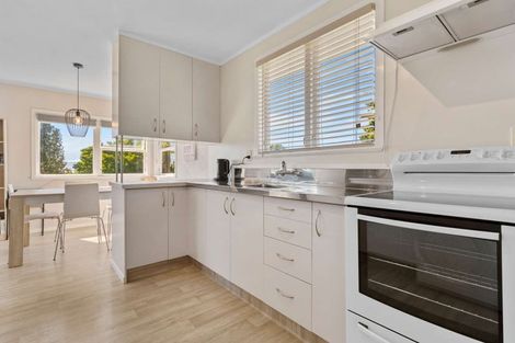 Photo of property in 92 Mallard Drive, Selwyn Heights, Rotorua, 3015