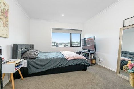 Photo of property in 38 Pennant Street, Long Bay, Auckland, 0630