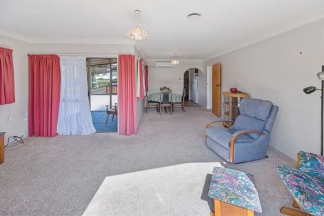Photo of property in 2/14 Burns Street, Westown, New Plymouth, 4310